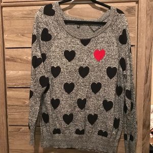 SO CUTE! Torrid sweater w/red heart size 1